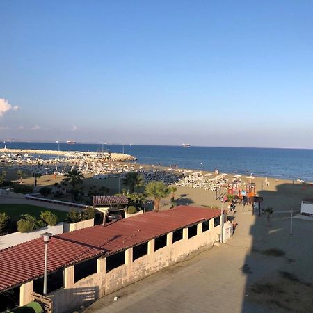 Beach Apartment Mackenzie, Larnaca Buitenkant foto